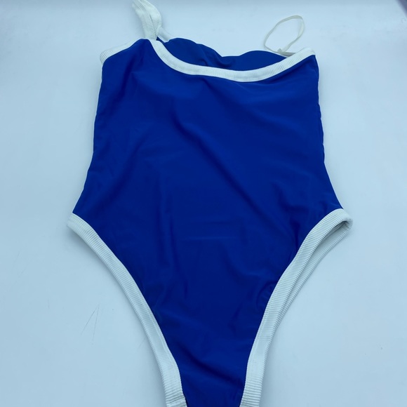 Arie one shoulder strap bathing suit - Picture 6 of 7